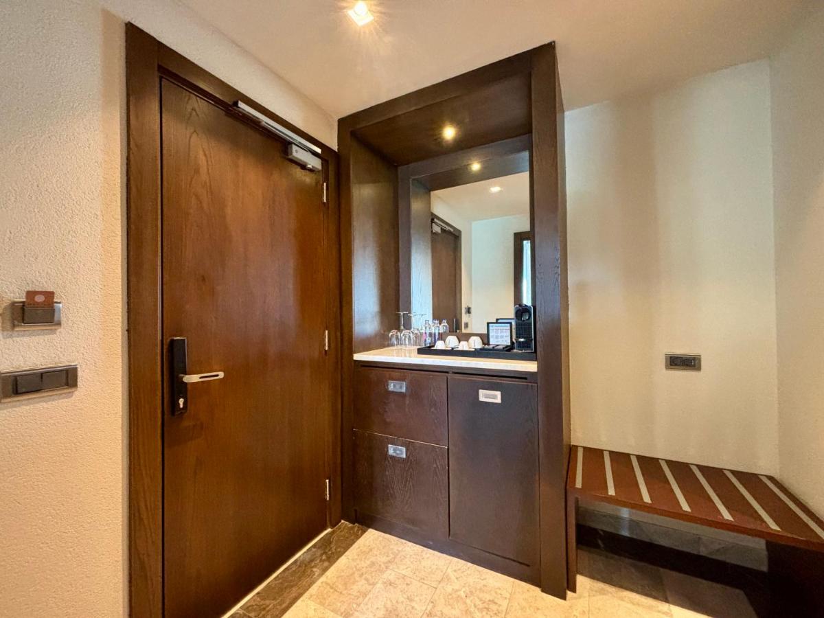 Mavilu Luxury Hotel — 2