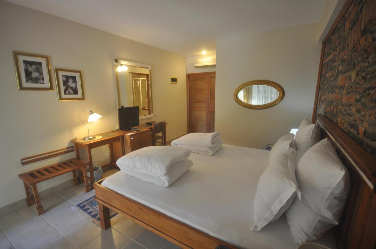 El Vino Hotel & Suites — 5